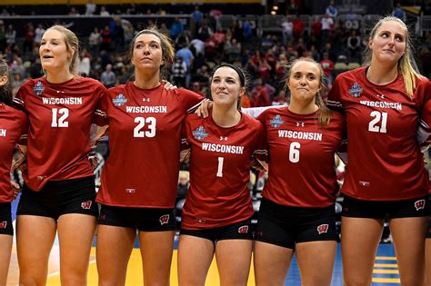 wisconsin volleyball team photos|Photos: Inside Wisconsin volleyballs practice at the Final Four